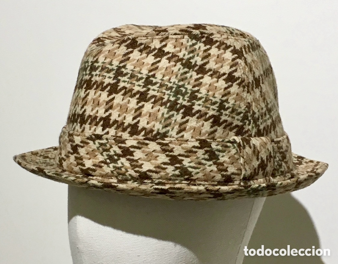 Vintage: Sombrero de tejido. Invierno. - Foto 1