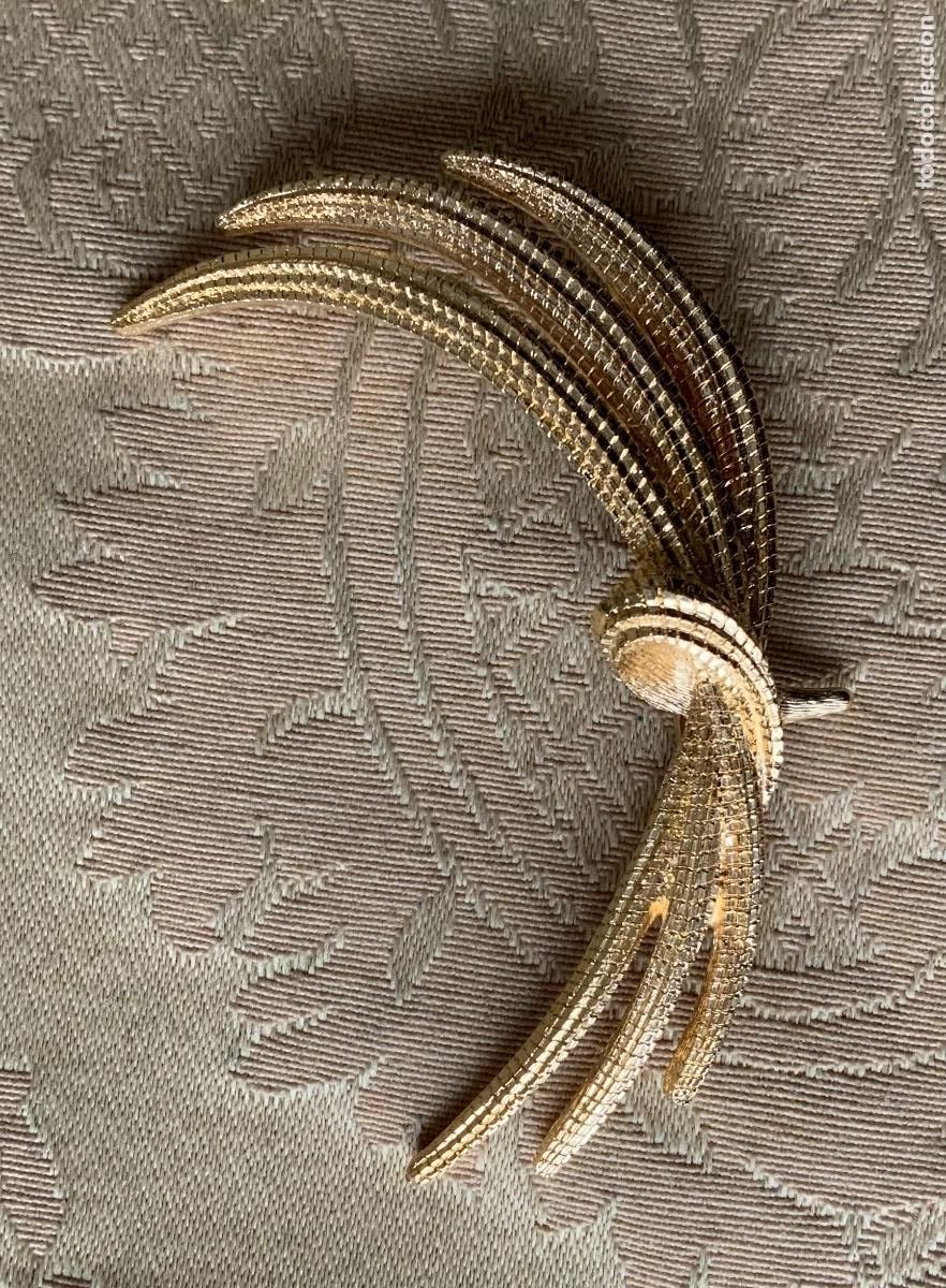 Vintage: BROCHE VINTAGE MONET DORADO MATE - Foto 1