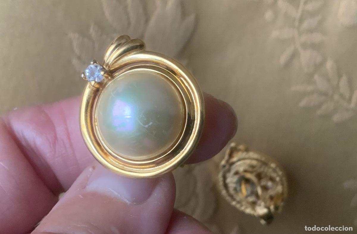 Vintage: PENDIENTES A&Ntilde;O 70 PERLA, CIERRE OMEGA, MARCA EDUAR 152 - Foto 2