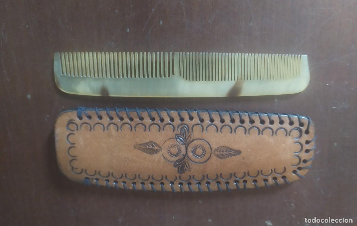Vintage: Peine con funda de cuero - Foto 1