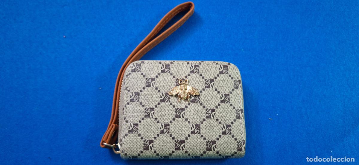 Vintage: Monedero. Marr&oacute;n. Abeja. 3 Compartimentos - Foto 1