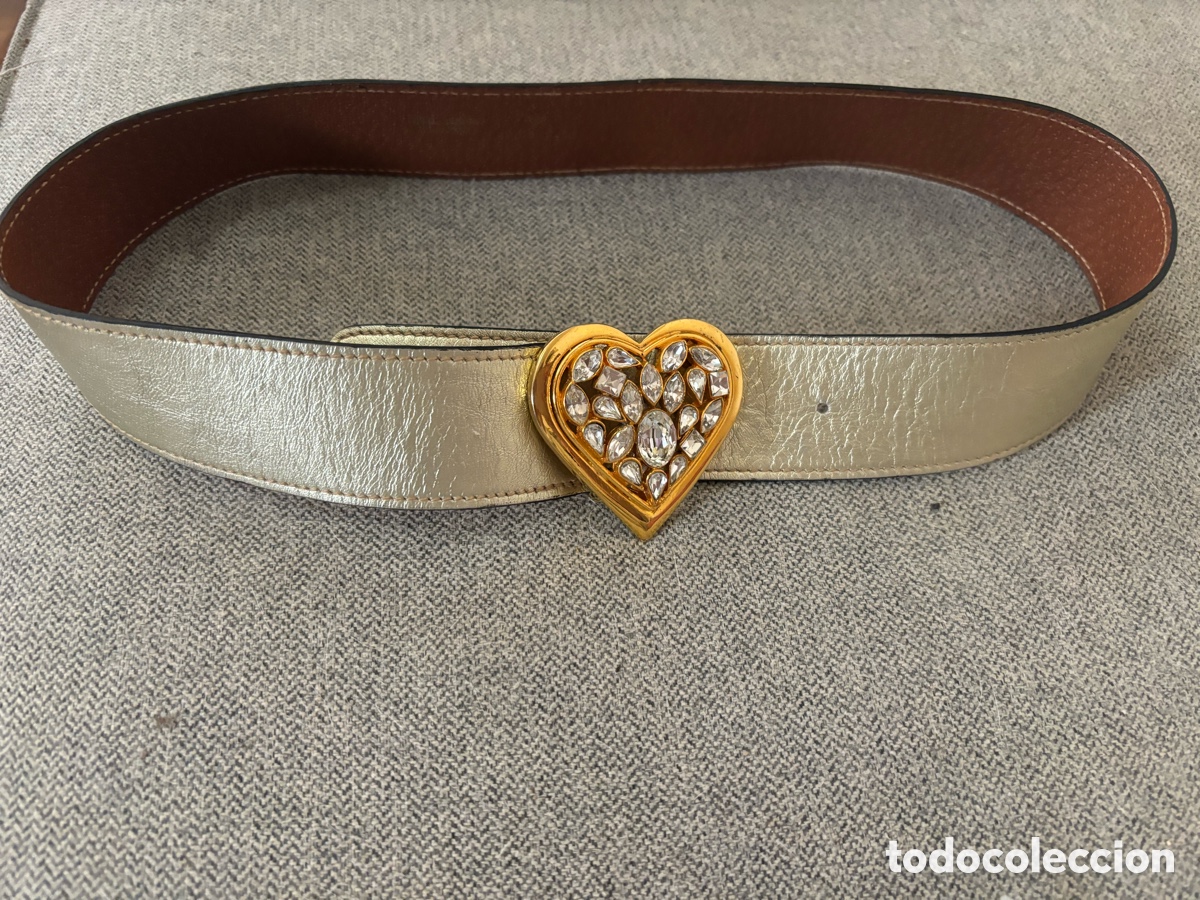 Vintage: Cintur&oacute;n dorado coraz&oacute;n pedrer&iacute;a - Foto 2