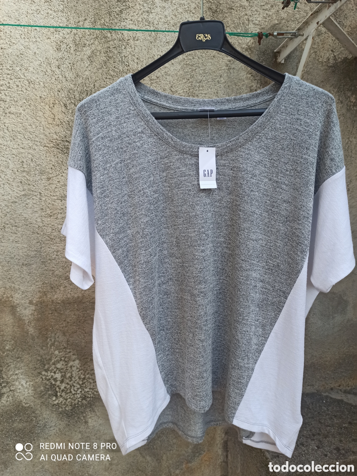 Vintage: Camiseta GAP sin estrnat - Foto 1