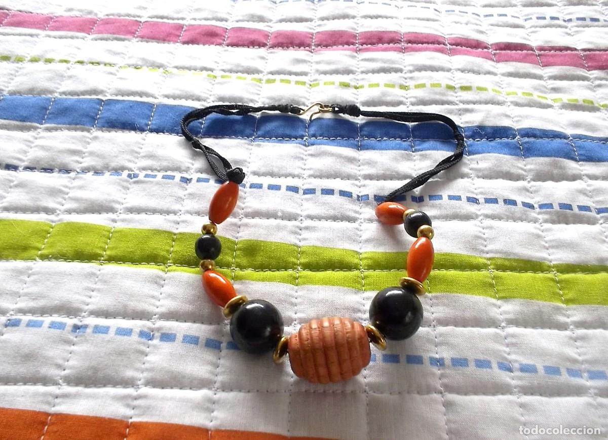 Vintage: COLLAR-GARGANTILLA CON BOLAS DE MADERA-DE LOS A&Ntilde;OS 70 - Foto 2