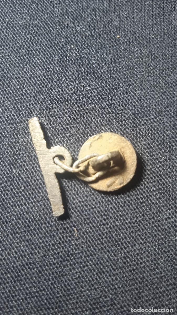 Vintage: Antiguo bot&oacute;n con muletilla. - Foto 2