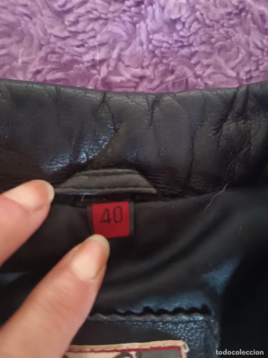 Vintage: Preciosa chaqueta de piel negra - Foto 2