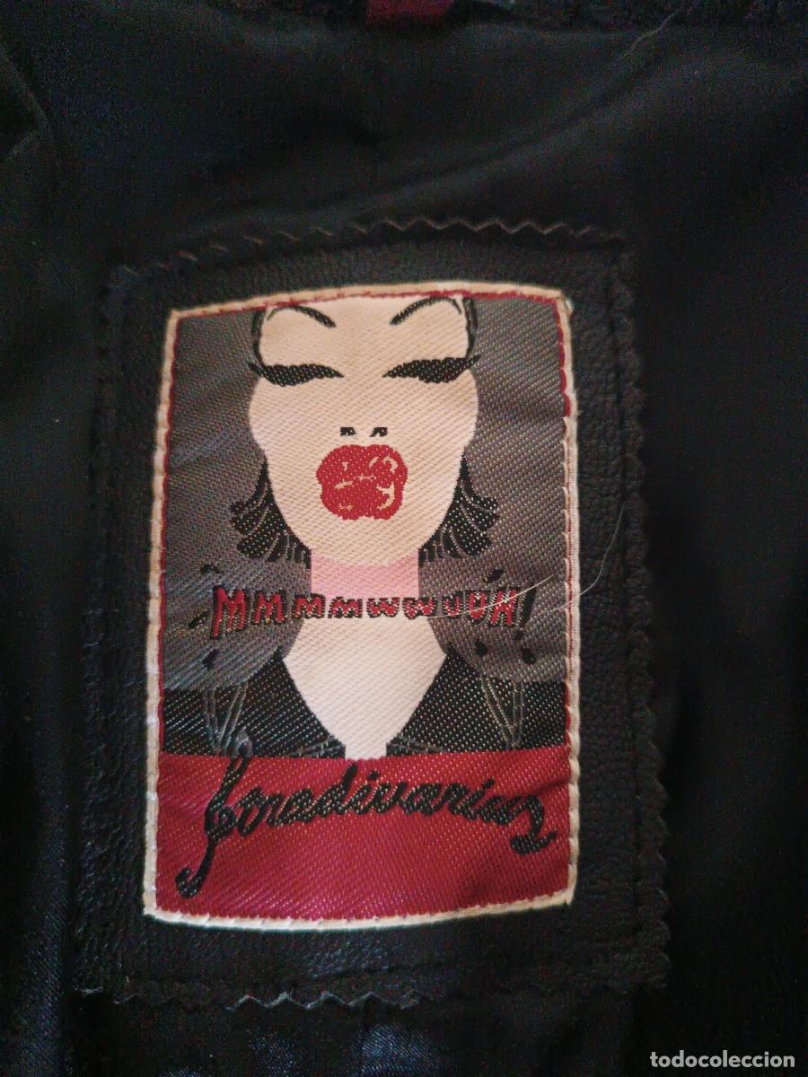 Vintage: Preciosa chaqueta de piel negra - Foto 3