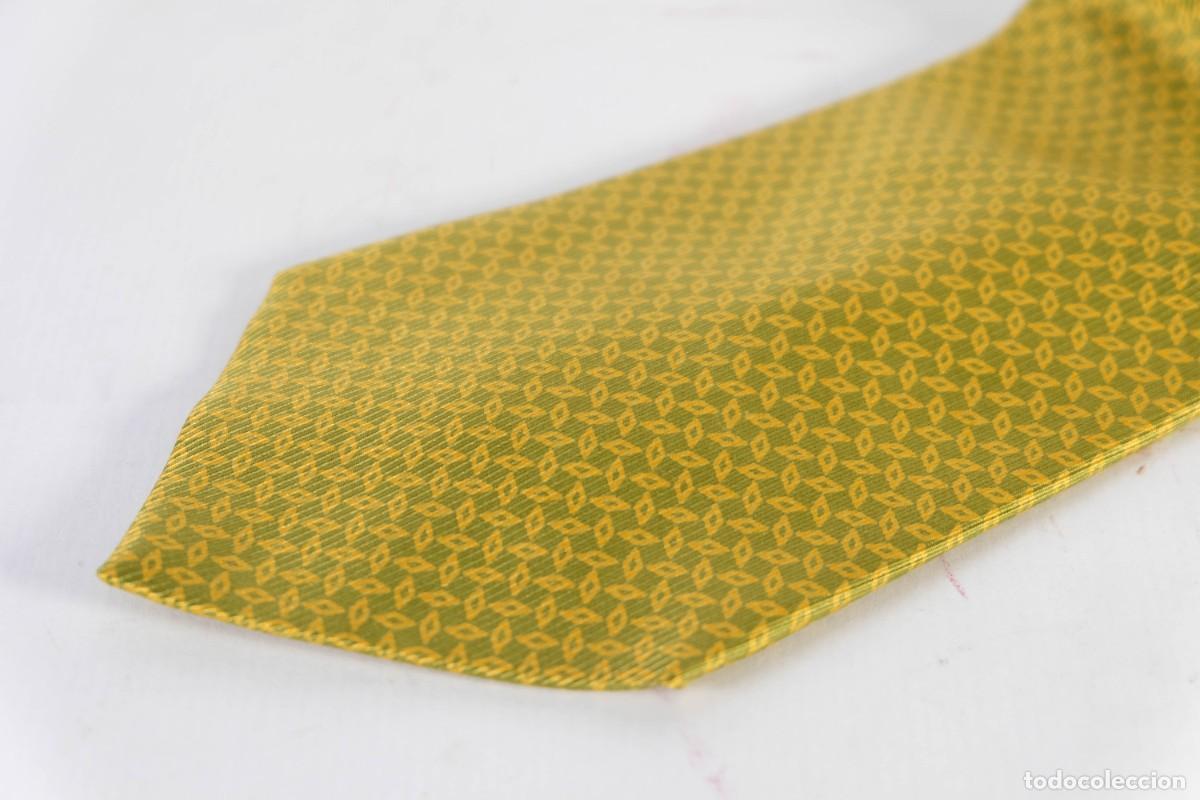 Vintage: Corbata Burberrys 100% seda con estampado de rombos - Foto 3