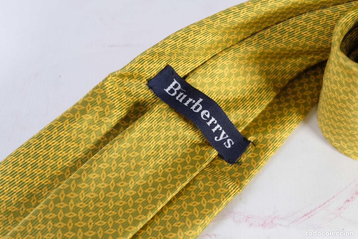 Vintage: Corbata Burberrys 100% seda con estampado de rombos - Foto 6