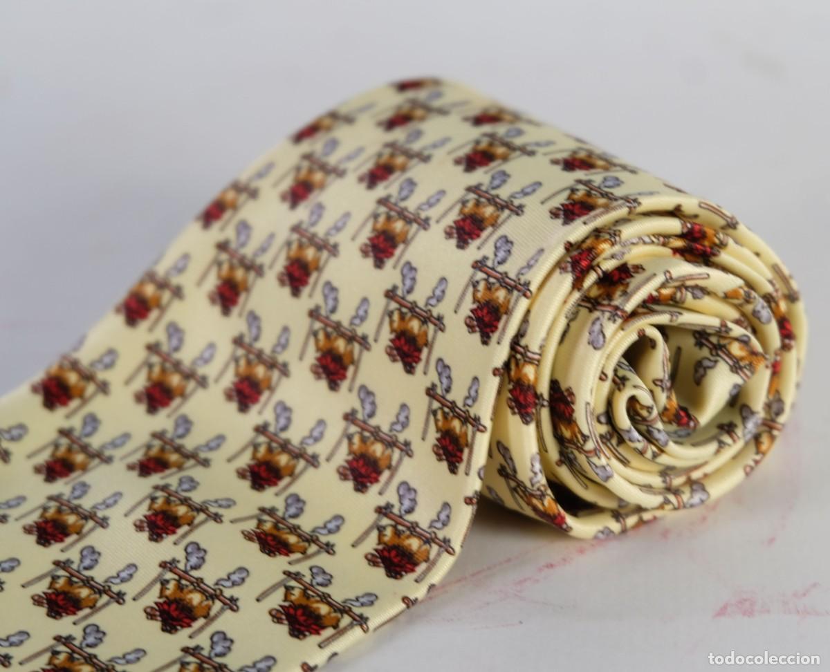 Vintage: Corbata Crava Setta de seda con estampado de cochinillo a la brasa - Foto 2