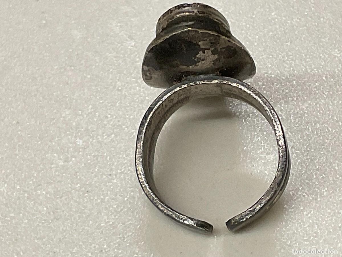 Vintage: Anillo vintage de metal y esmalte - Foto 2