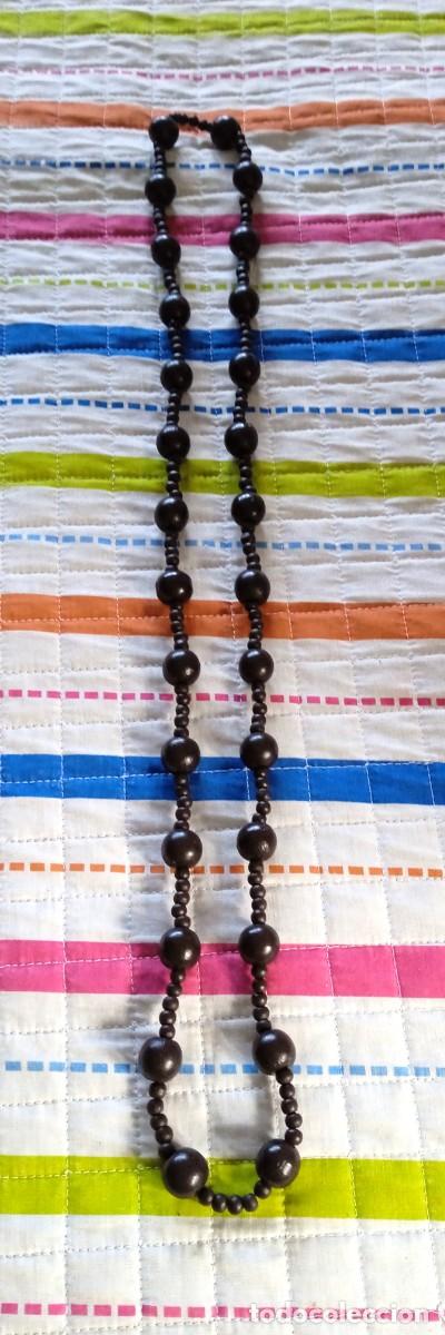 Vintage: COLLAR NEGRO DE MADERA DE LOS A&Ntilde;OS 80 - Foto 3