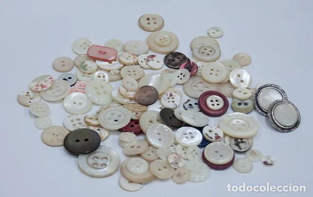 Vintage: LOTE DE 114 BOTONES ANTIGUOS. - Foto 1