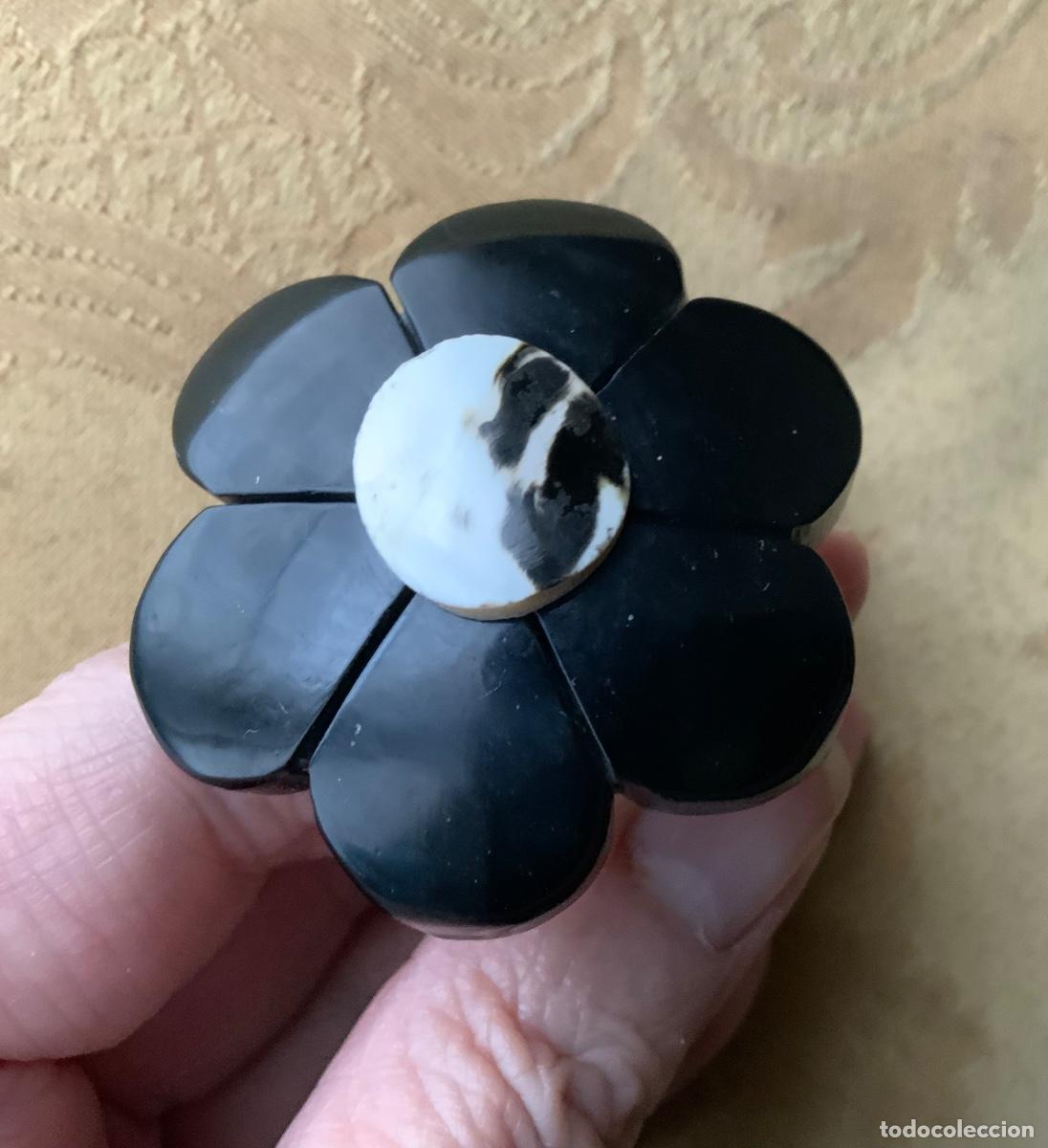 Vintage: ANILLO XL DE HUESO FORMA DE FLOR - Foto 1