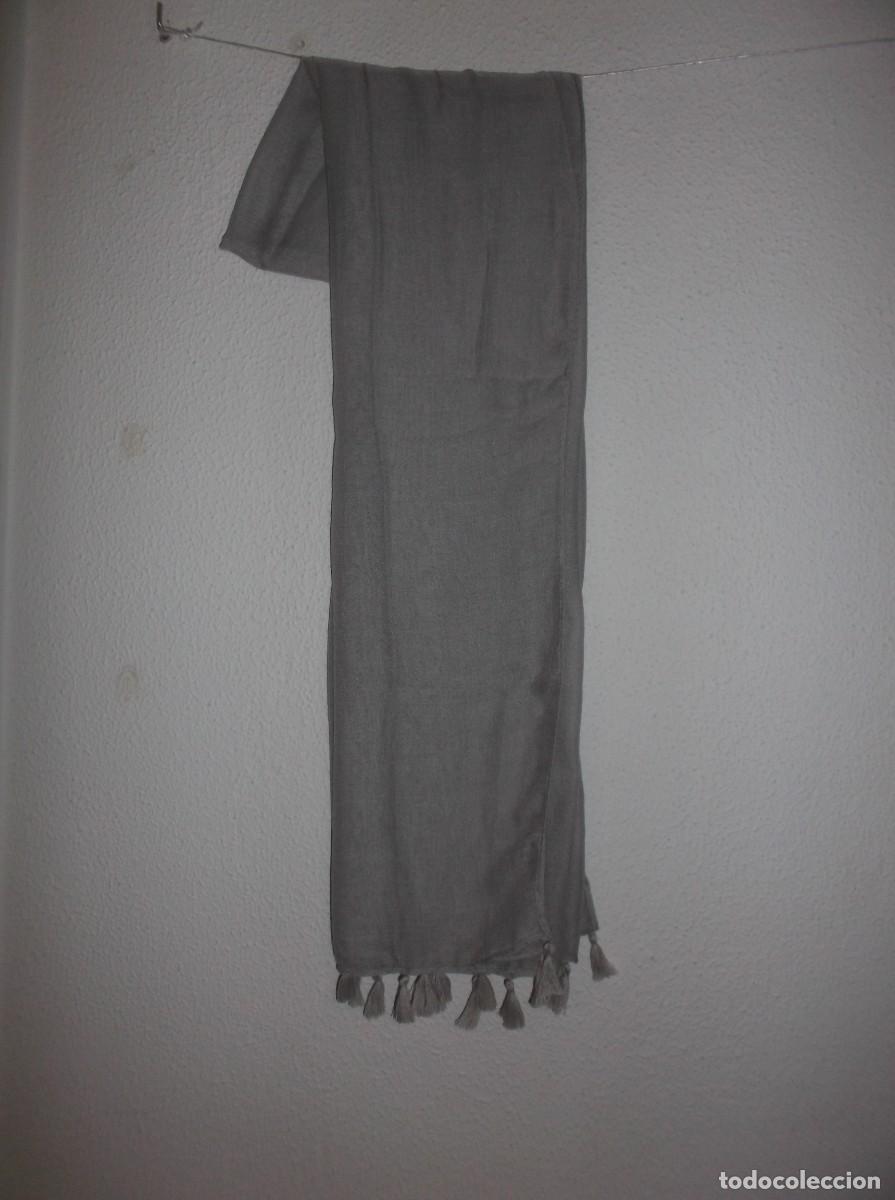 Vintage: FULARD GRIS LISO CON FLECOS. - 50.. - Foto 1