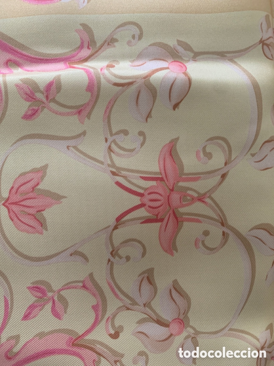 Vintage: Pa&ntilde;uelo de seda de Loewe - Foto 2