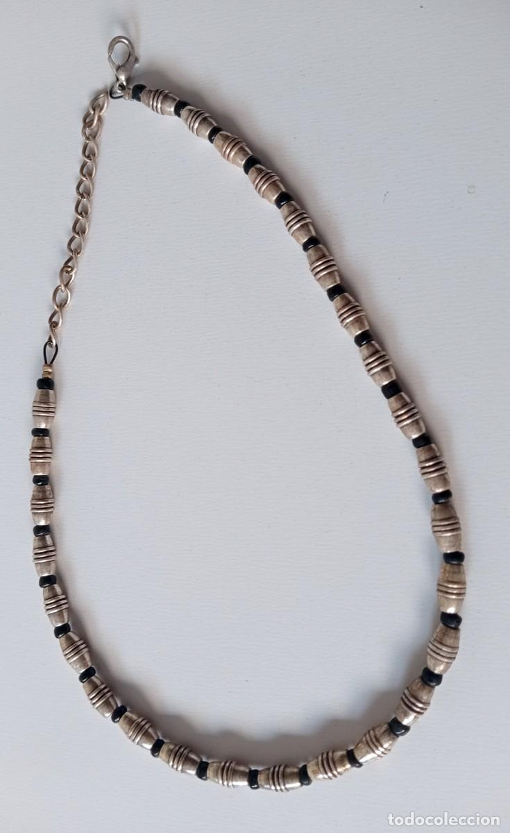 Vintage: COLLAR PLATEADO Y NEGRO - Foto 1