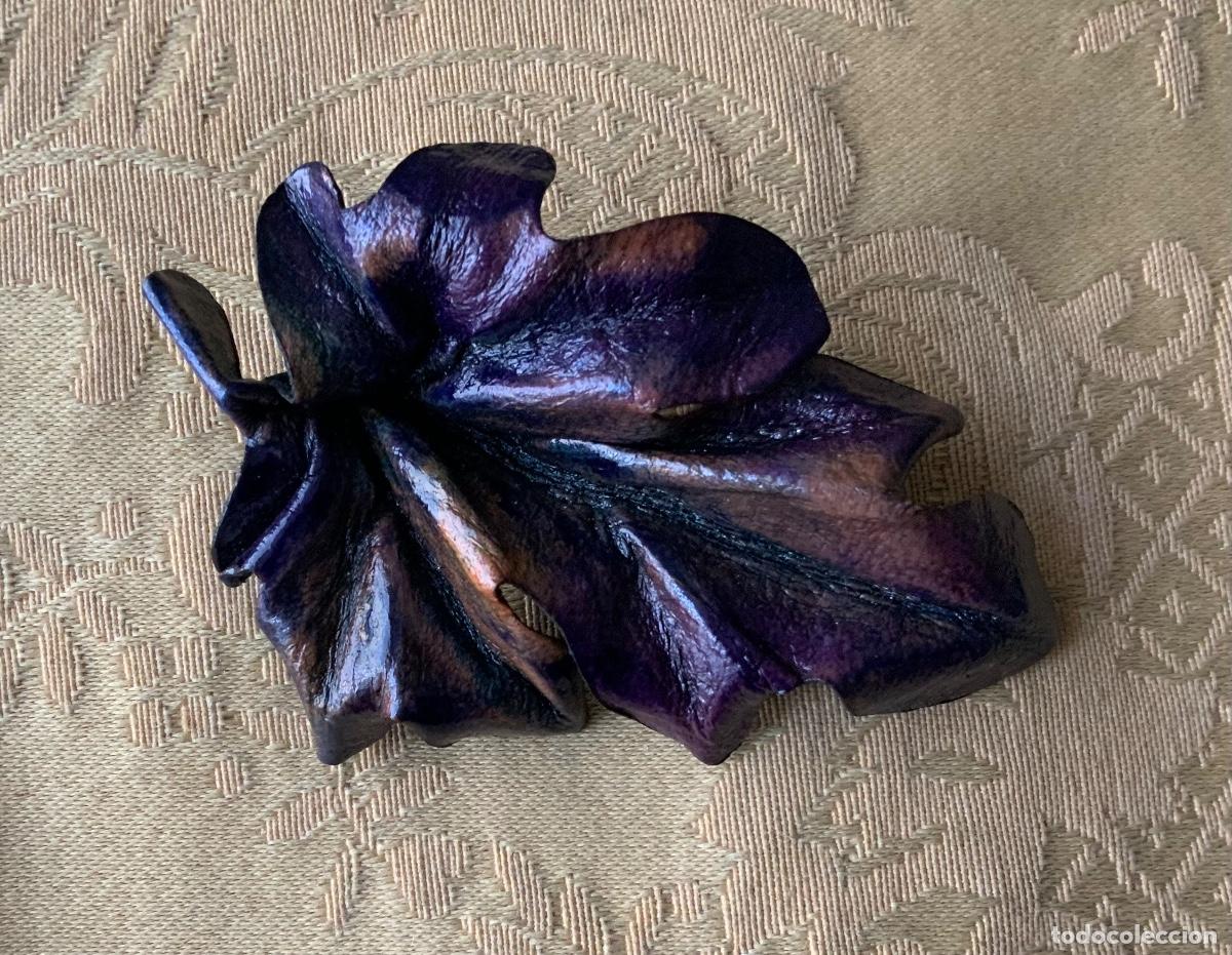 Vintage: BROCHE DE CUERO HECHO A MANO CON FORMA DE HOJA - Foto 5