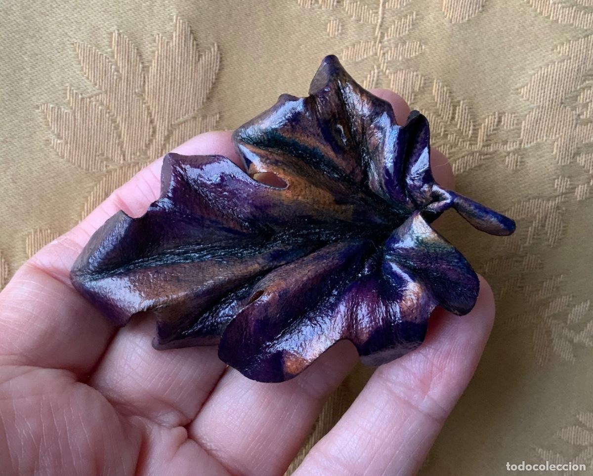 Vintage: BROCHE DE CUERO HECHO A MANO CON FORMA DE HOJA - Foto 11