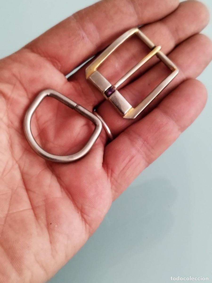 Vintage: Dos antiguas hebillas de cintur&oacute;n. - Foto 1