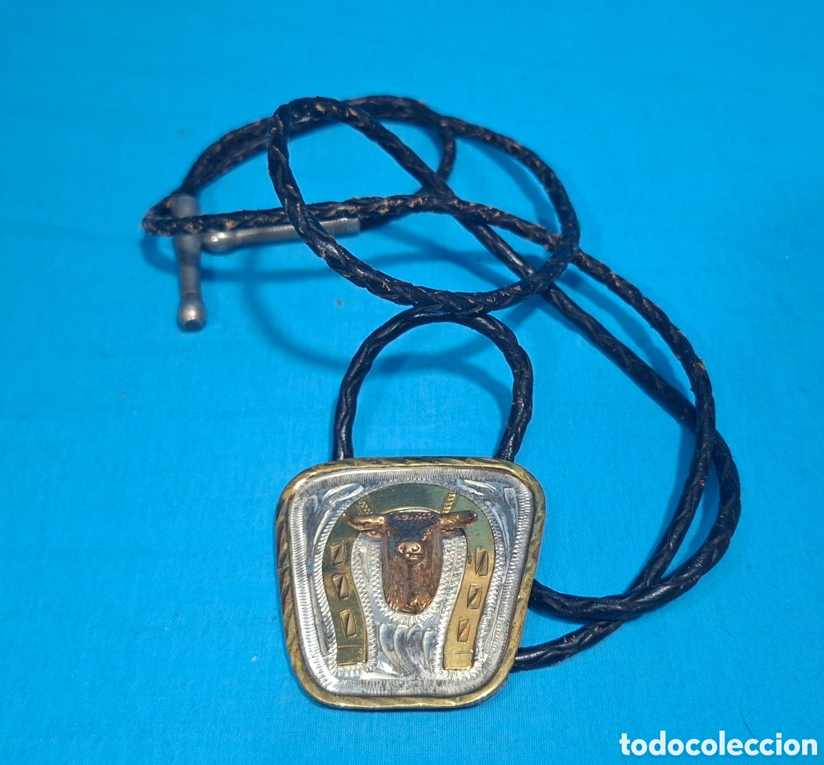 Vintage: CORBAT&Iacute;N CORBATA DE BOLO - EMBLEMA TORO EN METAL - Foto 1