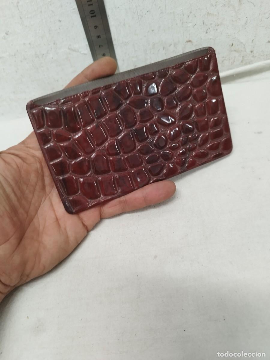 Vintage: Antigua funda billetero a identificar. - Foto 1