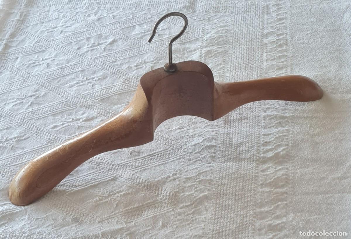 Vintage: PERCHA DE MADERA VINTAGE - Foto 1
