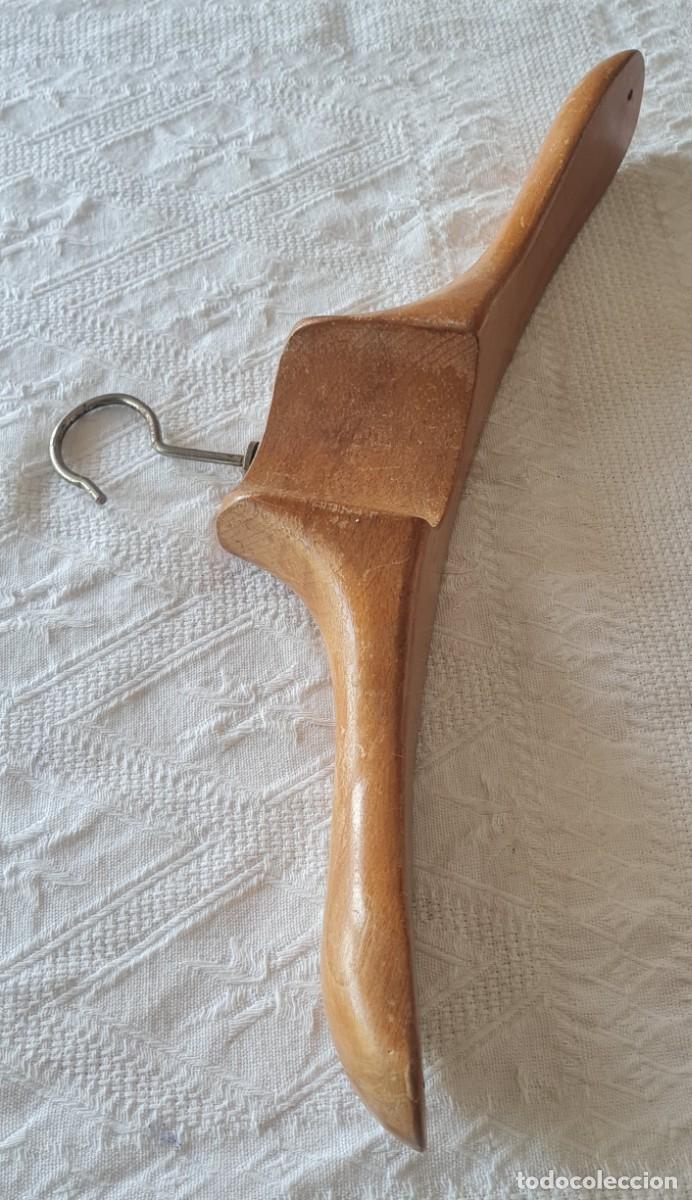 Vintage: PERCHA DE MADERA VINTAGE - Foto 2