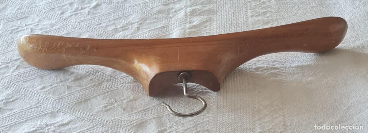 Vintage: PERCHA DE MADERA VINTAGE - Foto 4