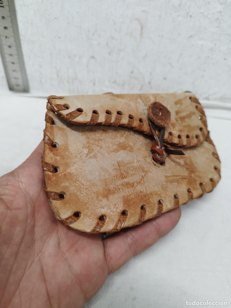 Vintage: Antiguo bolsito, monedero de cuero. - Foto 2