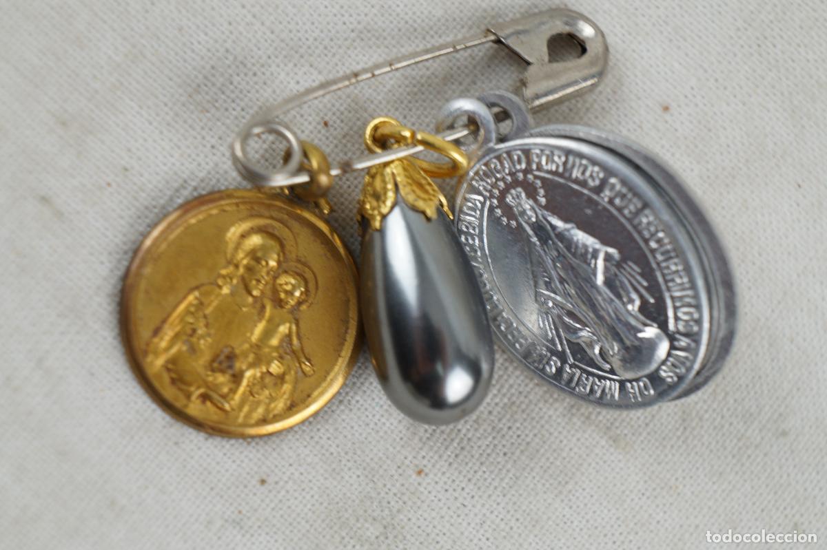 Vintage: Conjunto 4 colgantes religiosos - Foto 1
