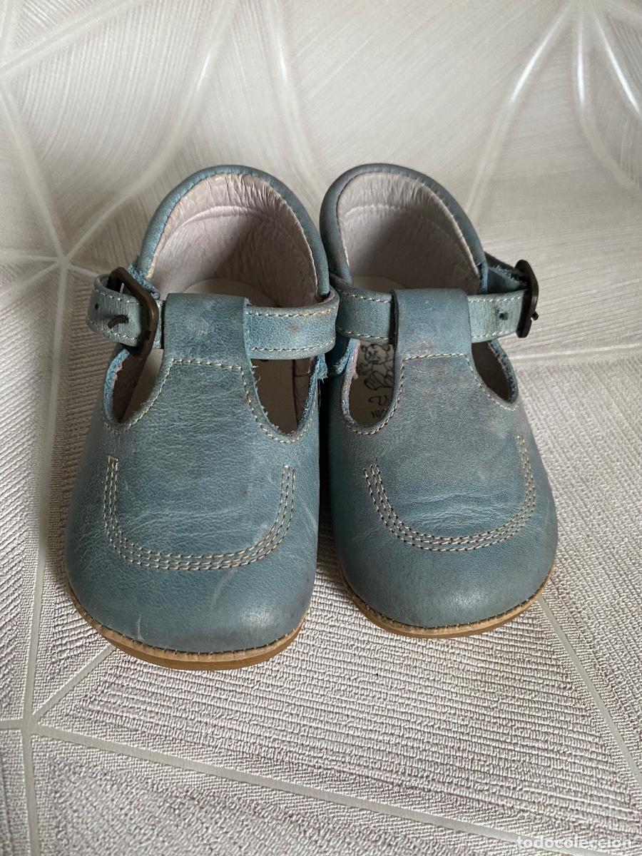Vintage: Zapatitos de bebe vintage en piel - Foto 1