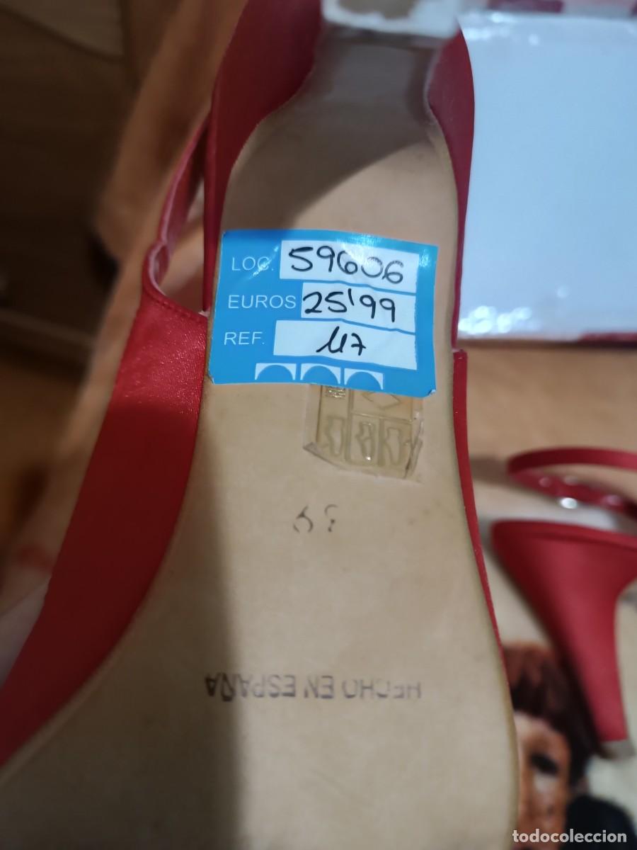 Vintage: Zapatos de tac&oacute;n rojo - Foto 4