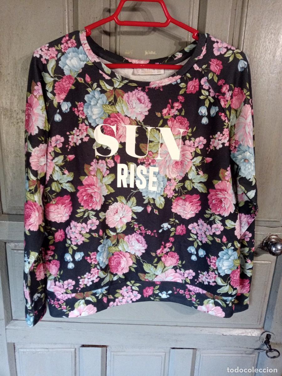 Vintage: Sudadera estampada de flores. Vintage. Pull&Bear. Talla S - Foto 1