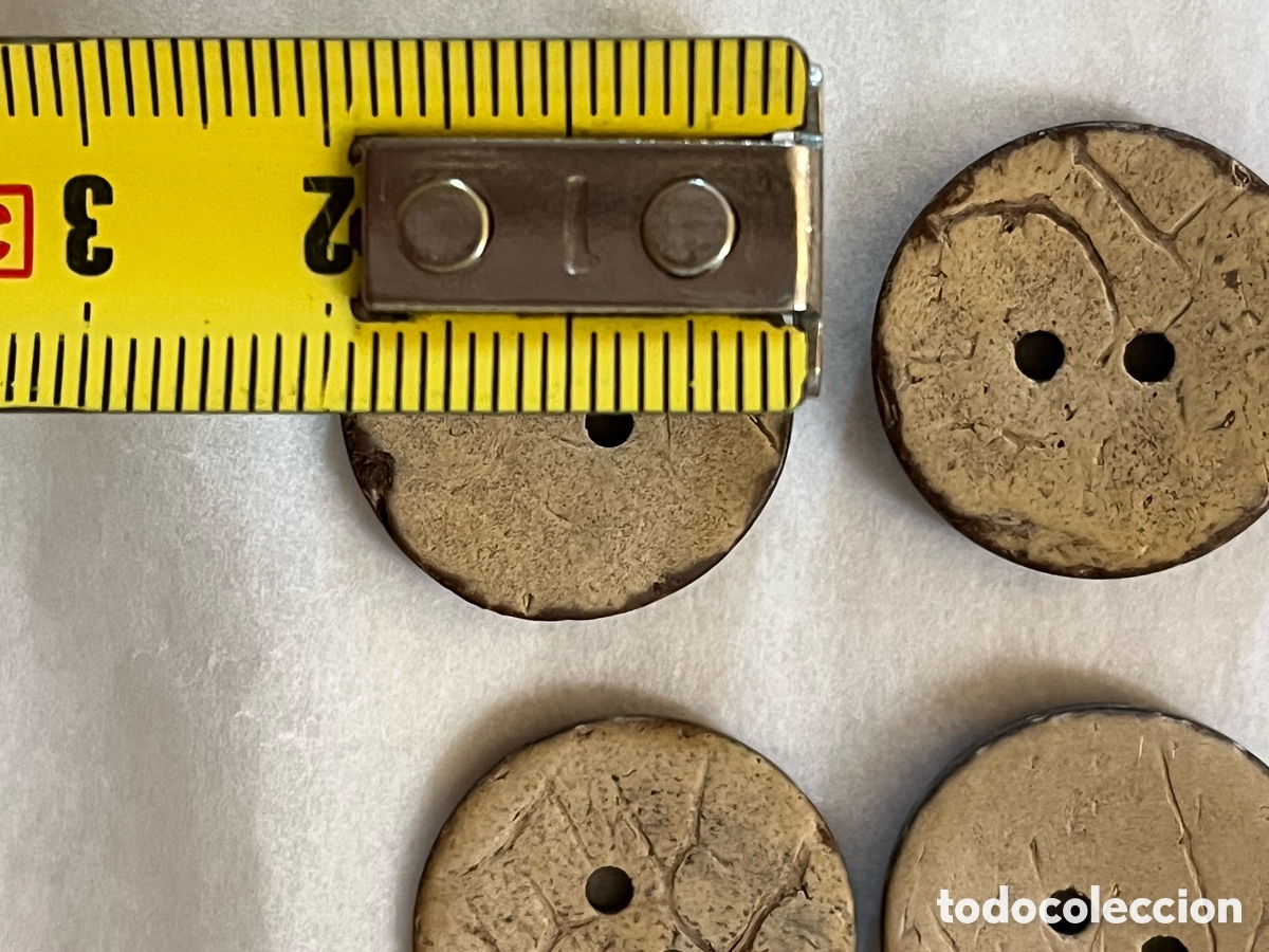 Vintage: 8 BOTONES DE MADERA DE COCO - Foto 3