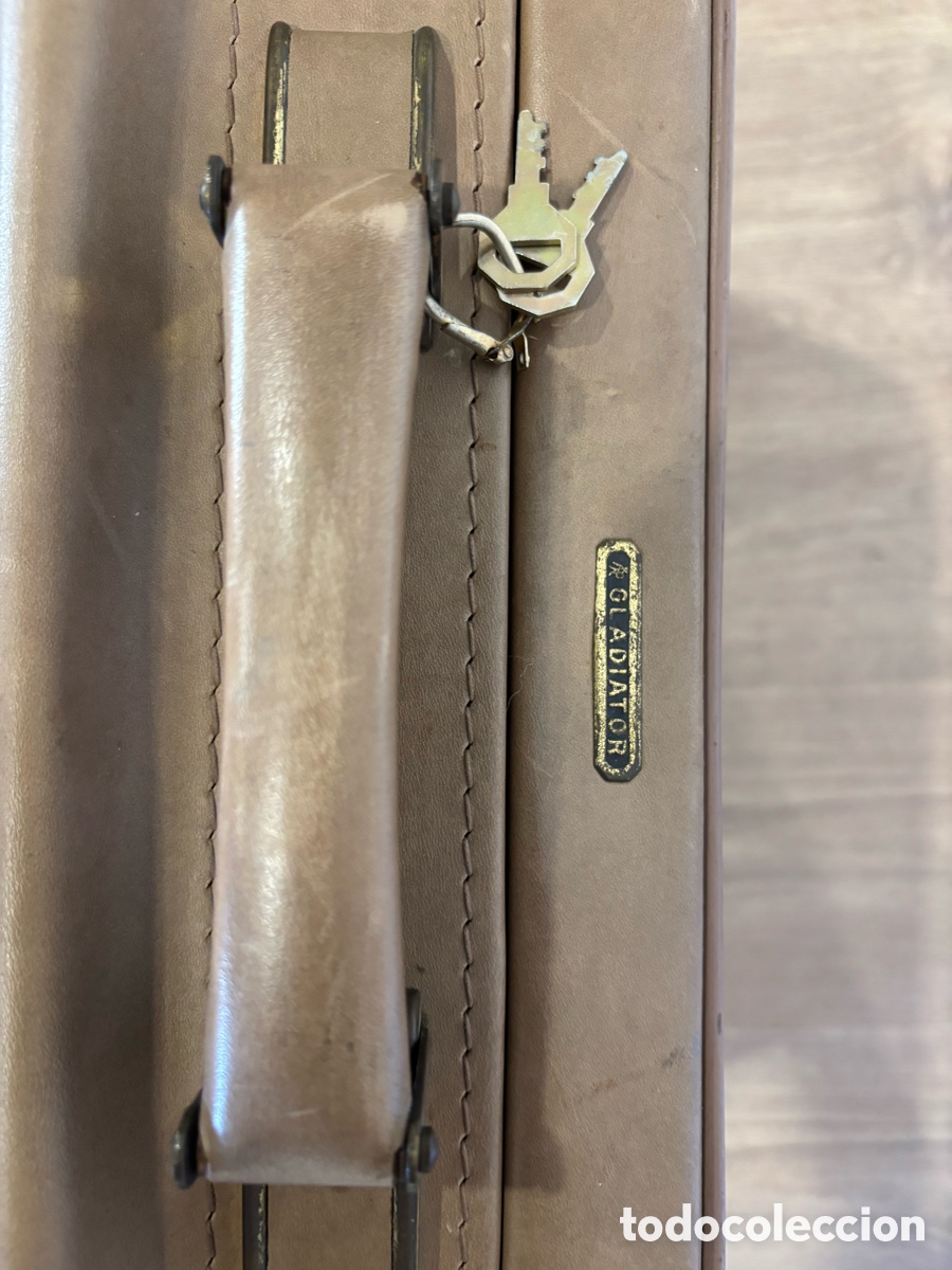 Vintage: Maleta de piel Gladiator con llave - Foto 6