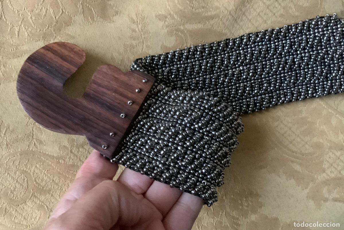 Vintage: CINTURON DE ABALORIOS MET&Aacute;LICOS Y MADERA - Foto 9