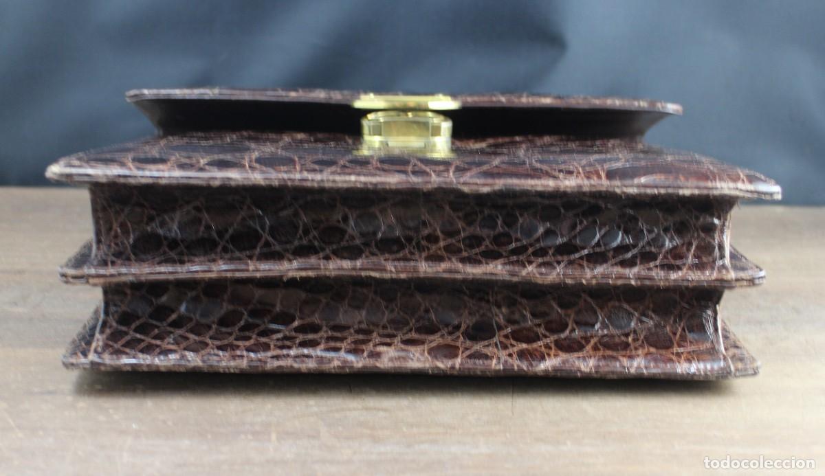 Vintage: Bolso de cocodrilo marr&oacute;n oscuro - Foto 4
