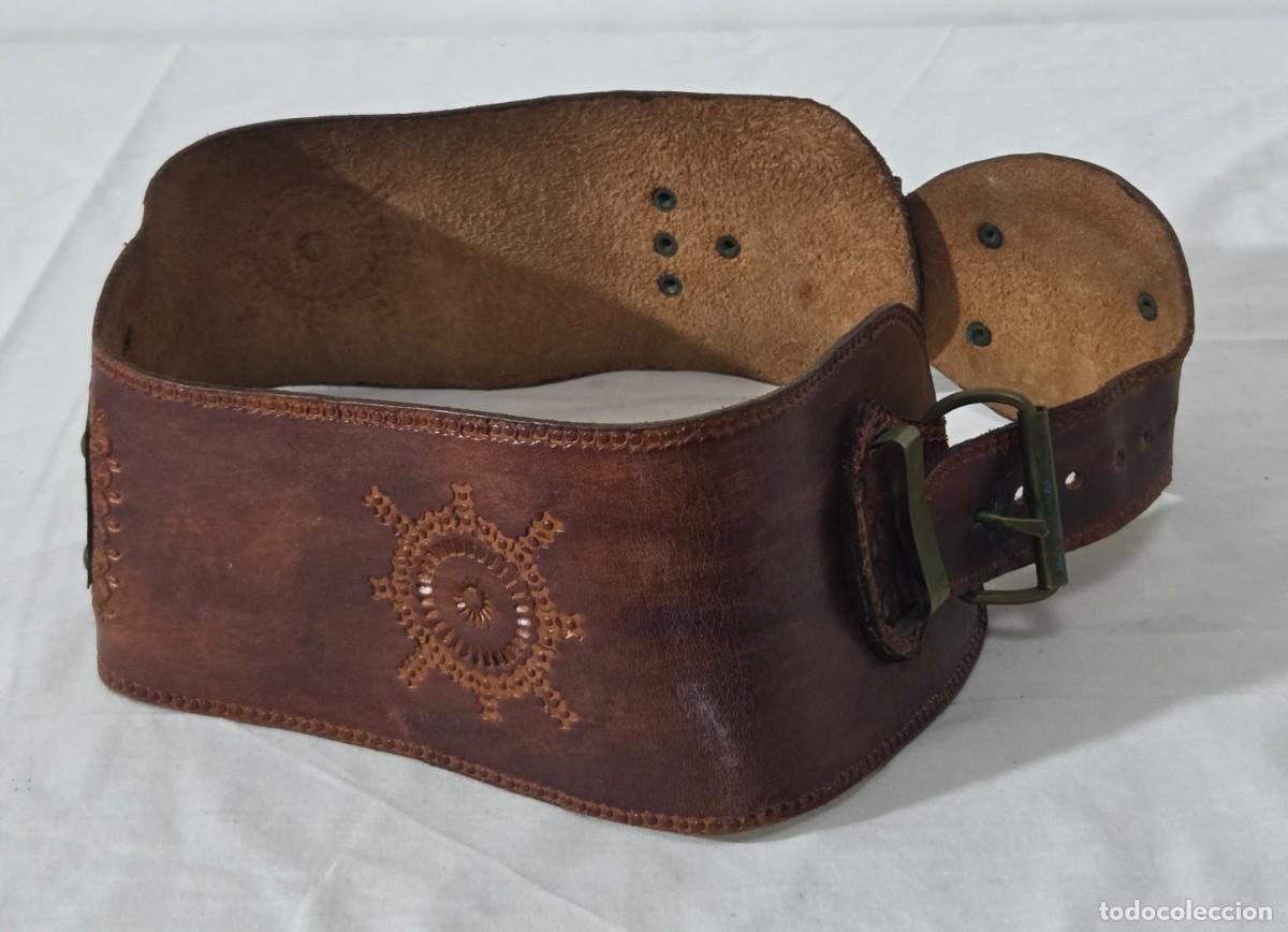 Vintage: Gran cinturon de cuero, hebillas de laton - Foto 7