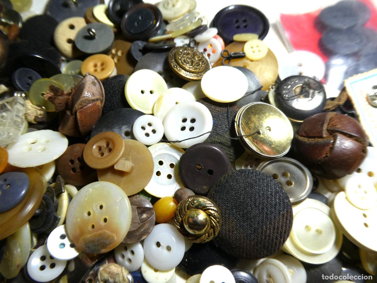 Vintage: Lote de Botones ,mas de 500 gr - Foto 7