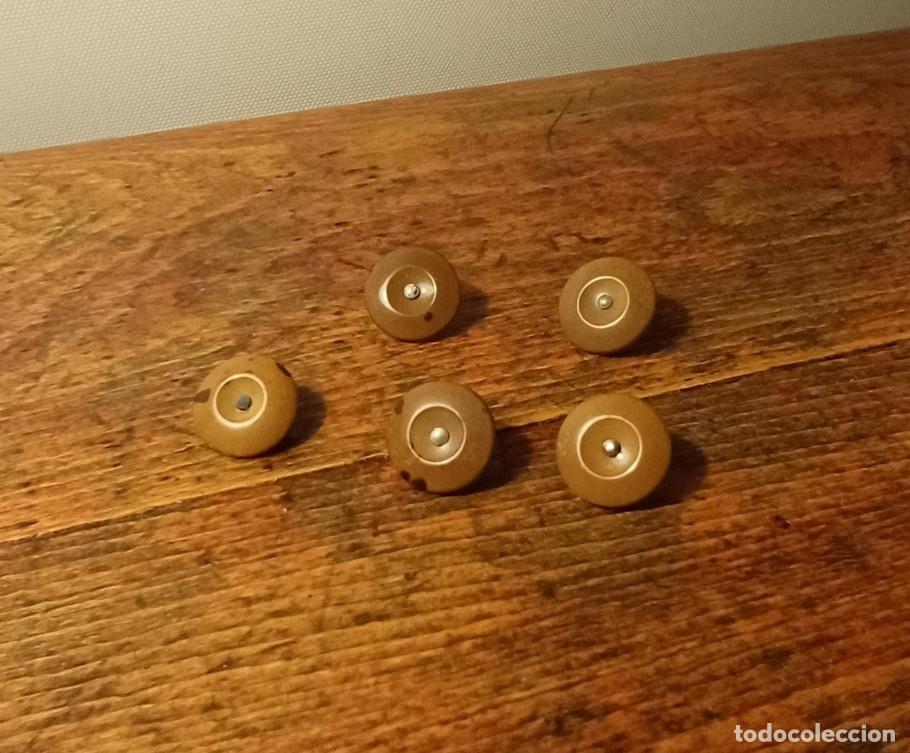 Vintage: Botones para ropa de trabajo con v&aacute;stago - Foto 1