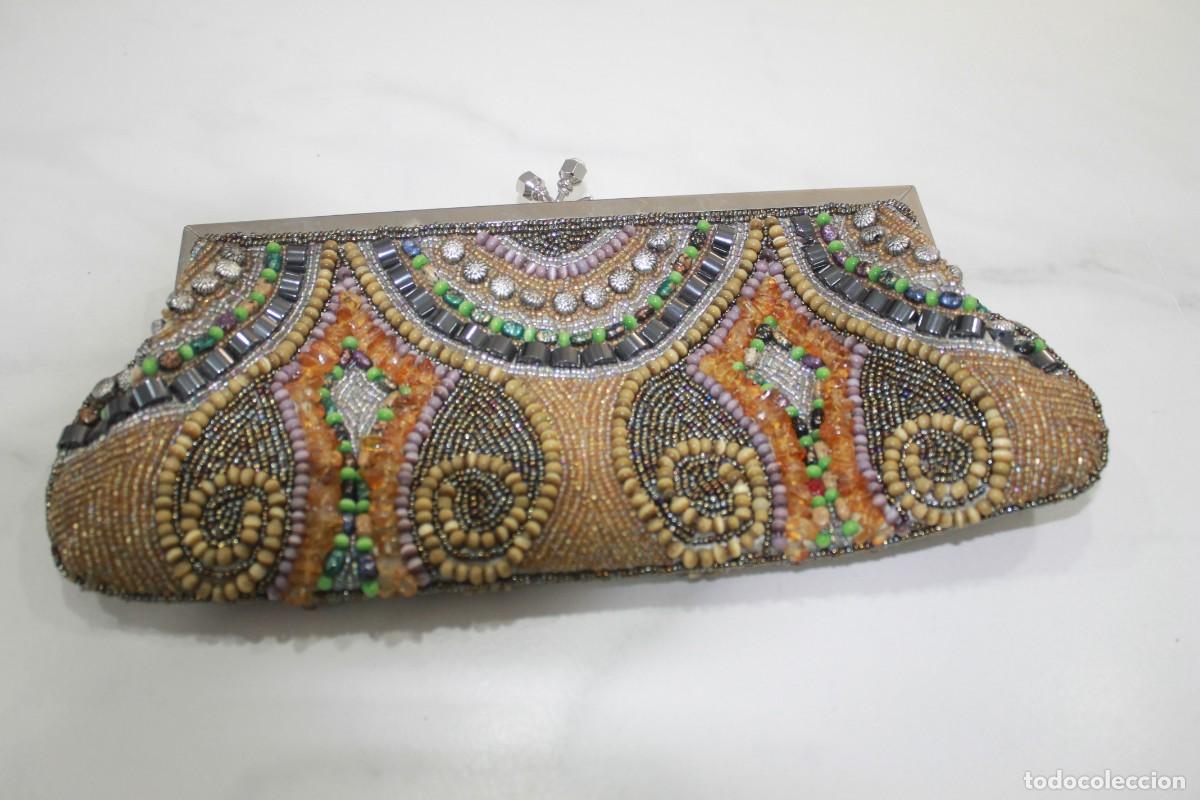 Vintage: BOLSO DE MANO CON PEDRERIA - Foto 1