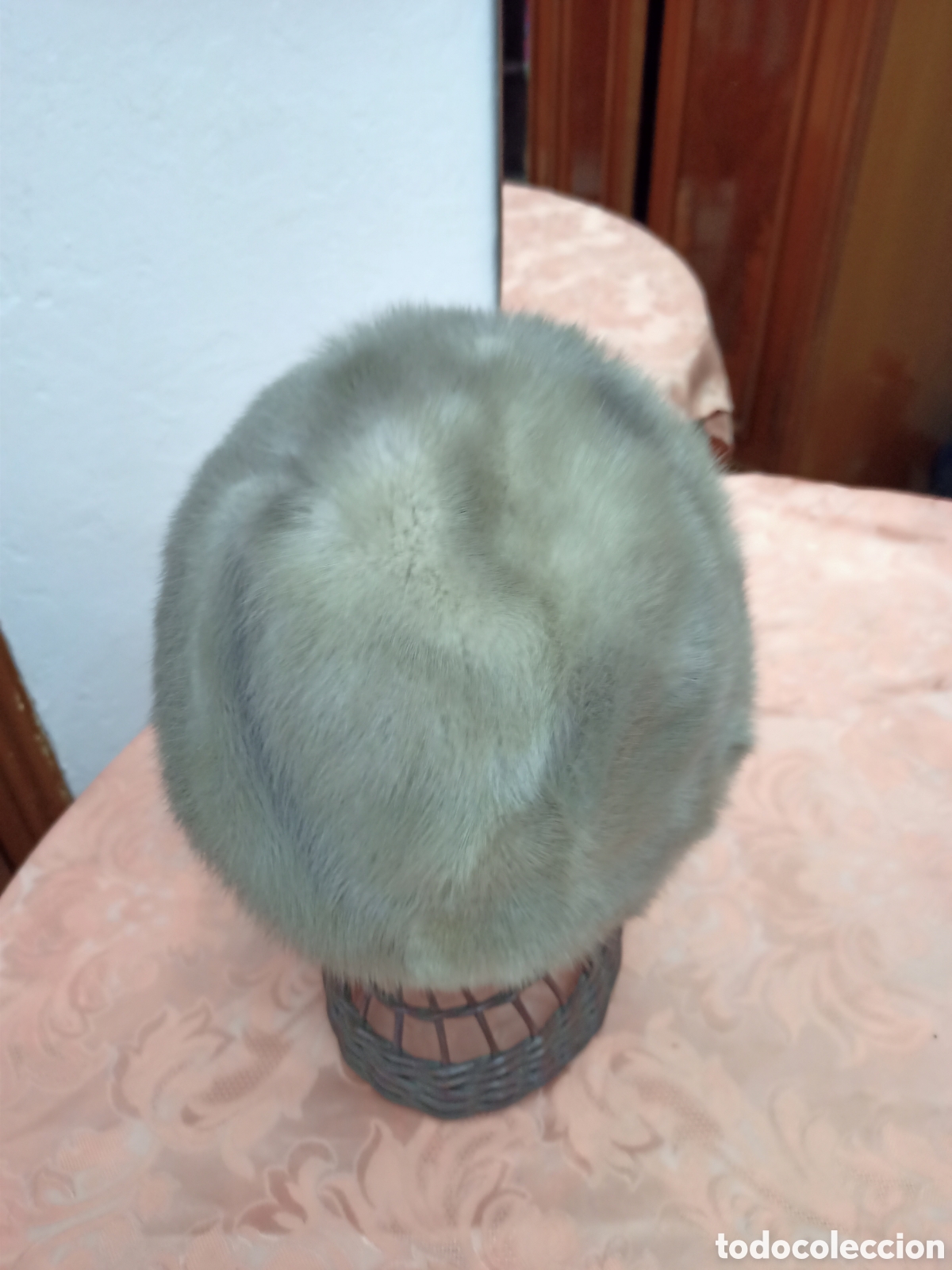 Vintage: Gorro de piel de vis&oacute;n gris. - Foto 2