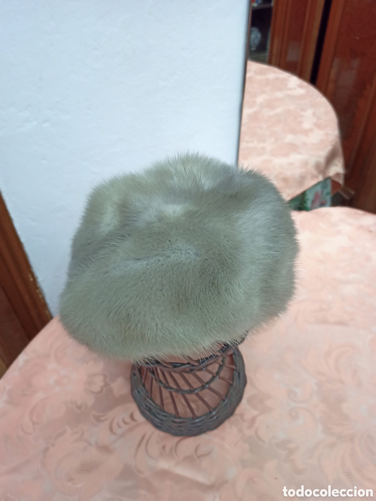 Vintage: Gorro de piel de vis&oacute;n gris. - Foto 3