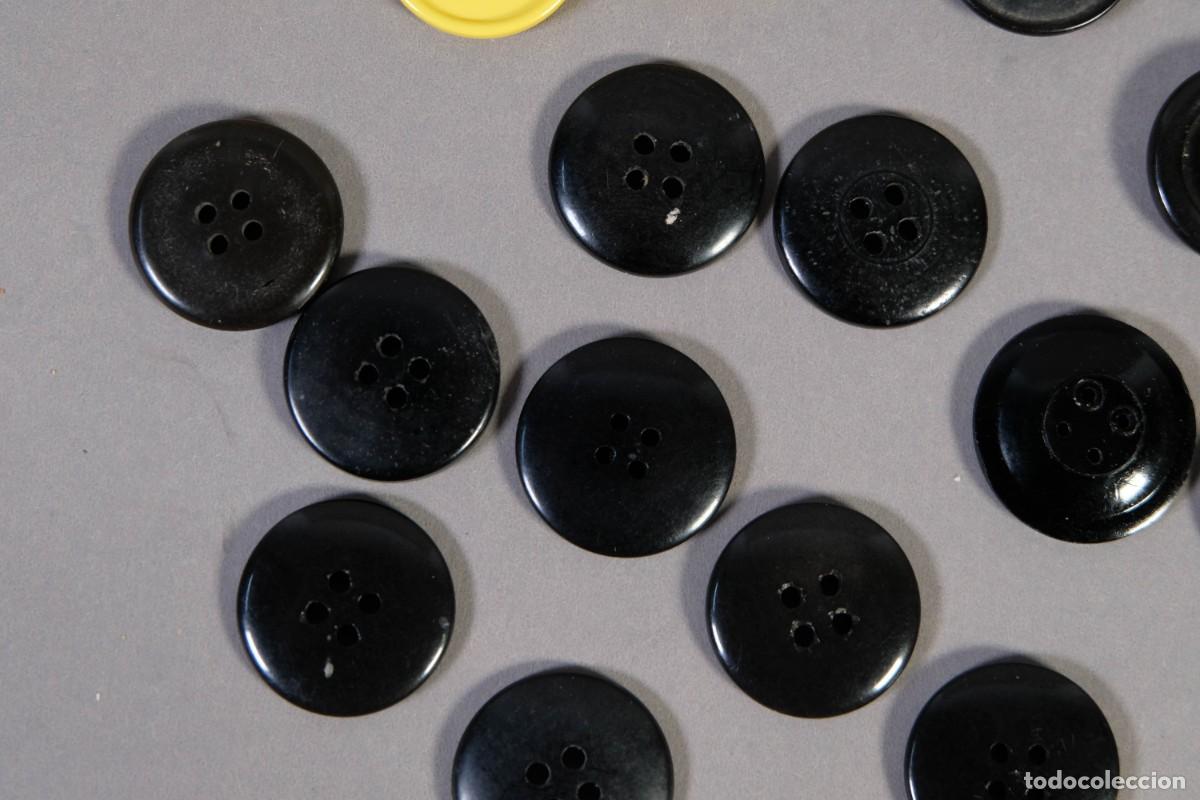 Vintage: LOTE DE BOTONES AMARILLOS Y NEGROS - Foto 6