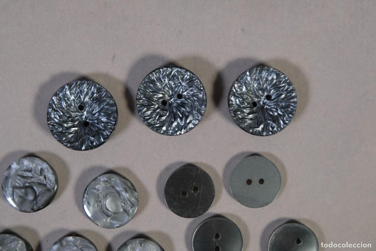 Vintage: LOTE DE BOTONES EN TONOS PLATEADOS - Foto 3