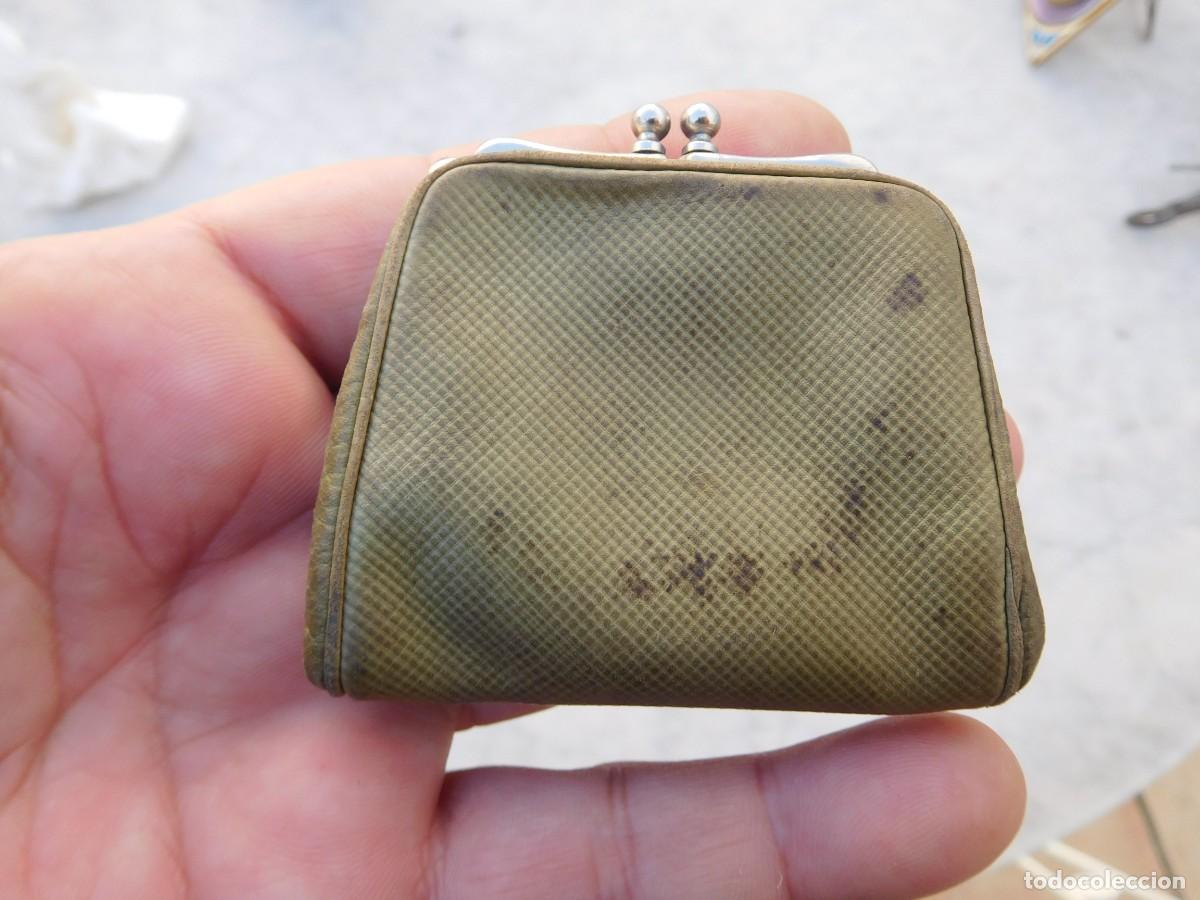 Vintage: Peque&ntilde;o monedero antiguo con compartimentos - Foto 2