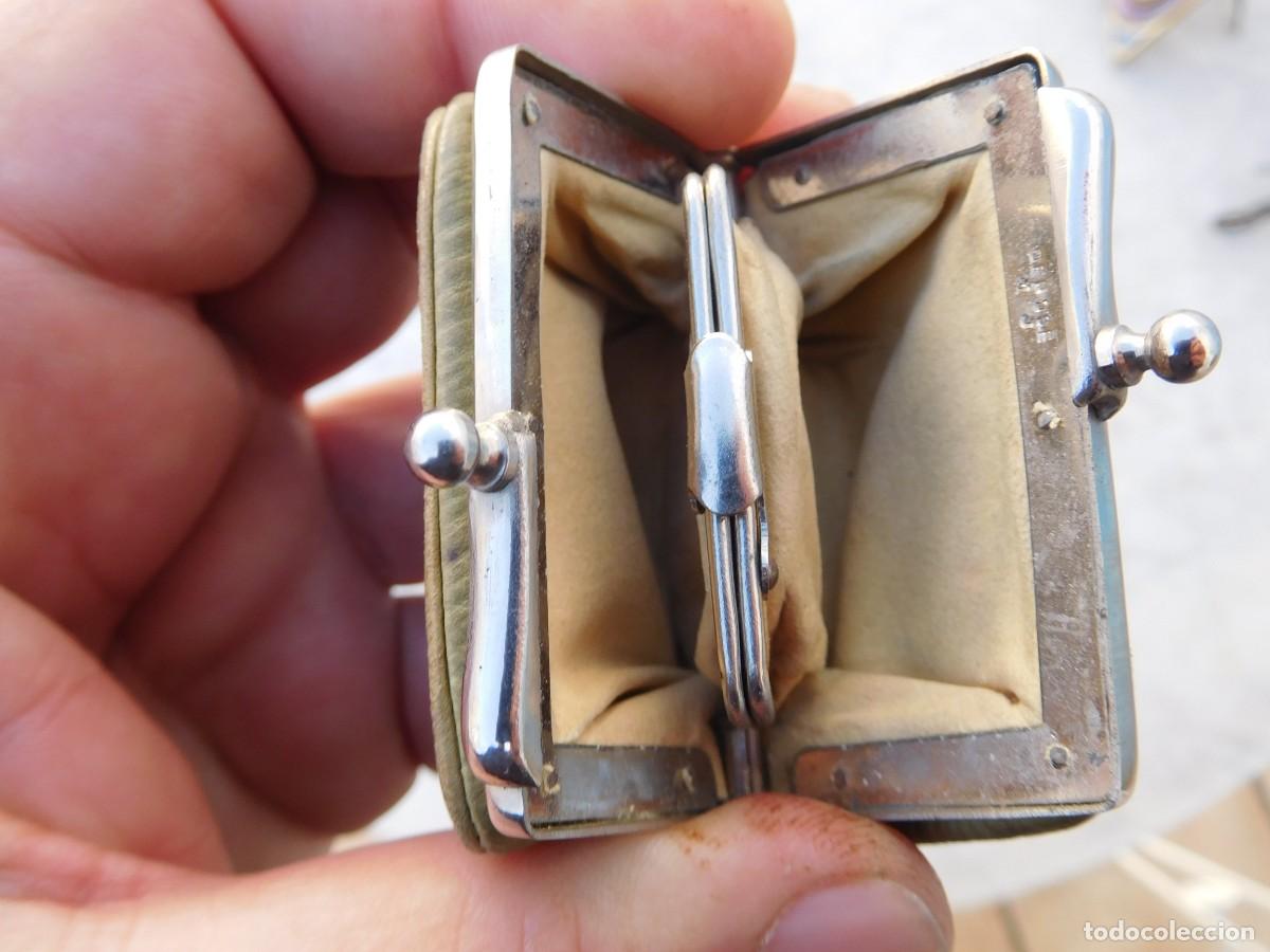 Vintage: Peque&ntilde;o monedero antiguo con compartimentos - Foto 7