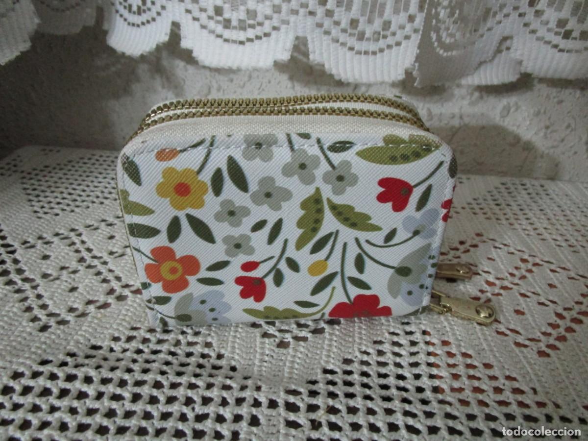 Vintage: PRACTICO MONEDERO TARJETERO CON DEPARTAMENTOS SEPARADOS - Foto 2
