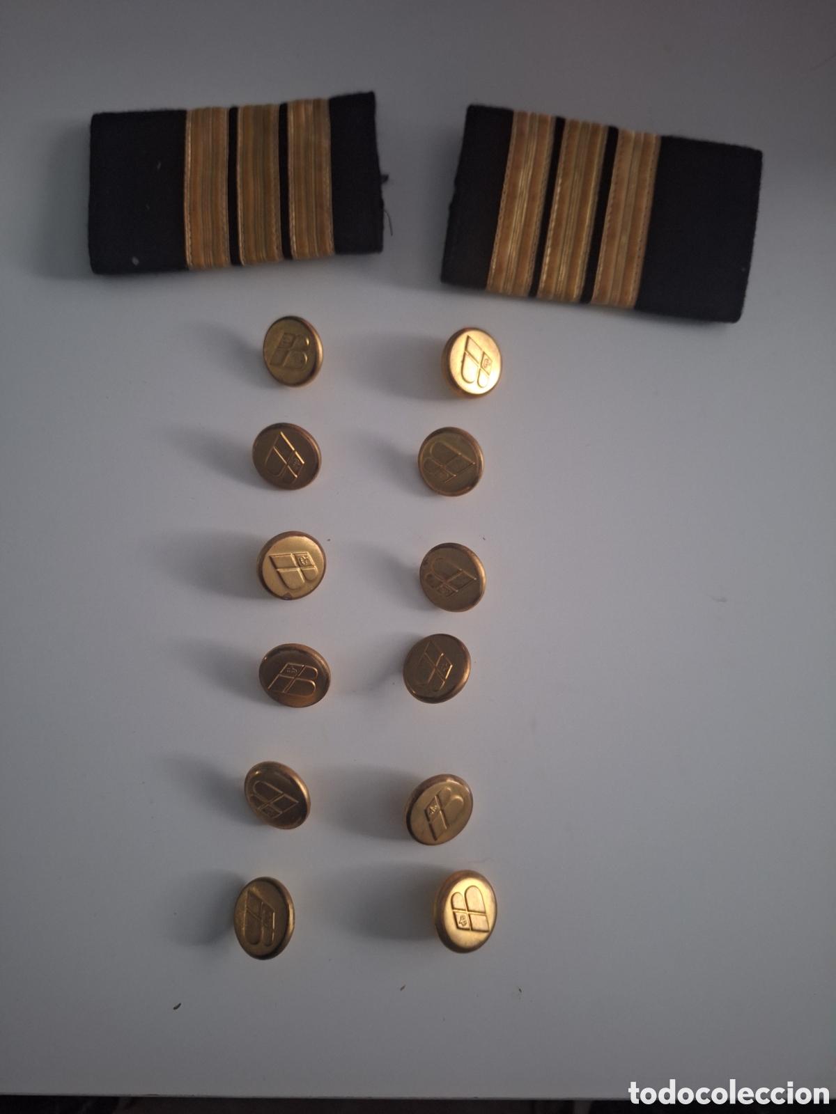 Vintage: Galones y botones de Iberia - Foto 1